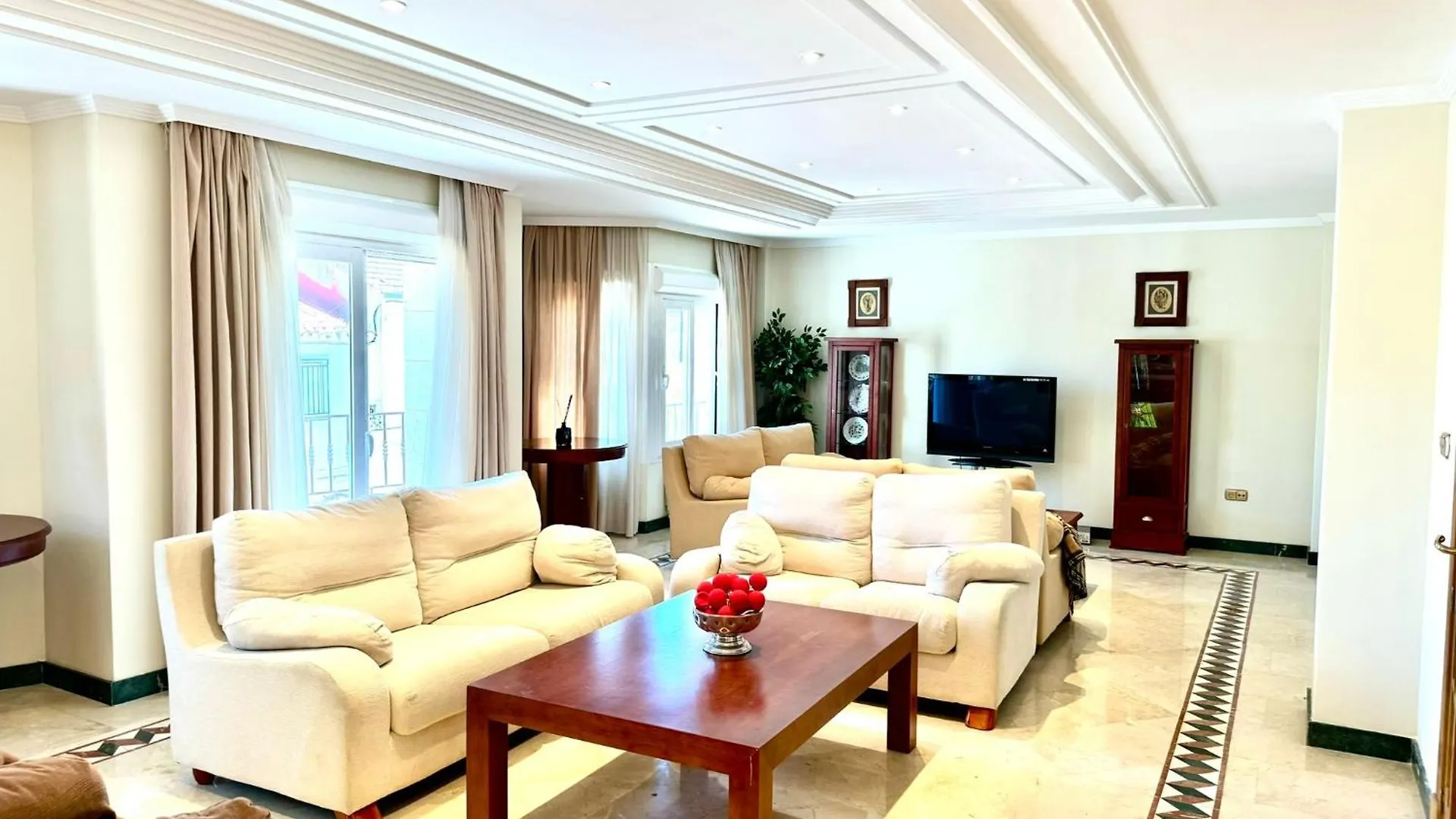 Casa Rafael Salar - Para Estar Juntos Y Vivir A Lo Grande